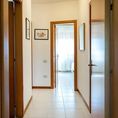 דירה S220 - Sirolo, Trilocale In Centro Con Terrazzo סירולו