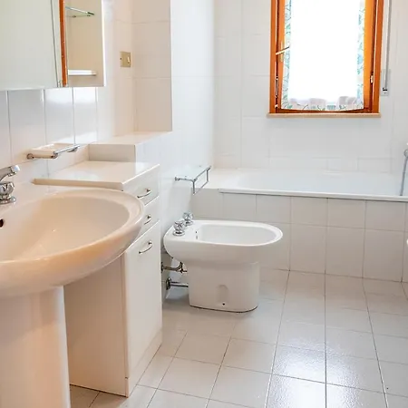 S220 - Sirolo, Trilocale In Centro Con Terrazzo דירה סירולו