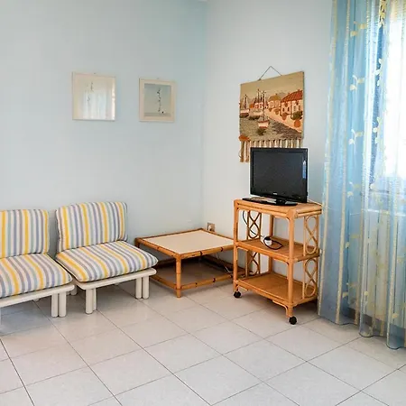 S220 - Sirolo, Trilocale In Centro Con Terrazzo