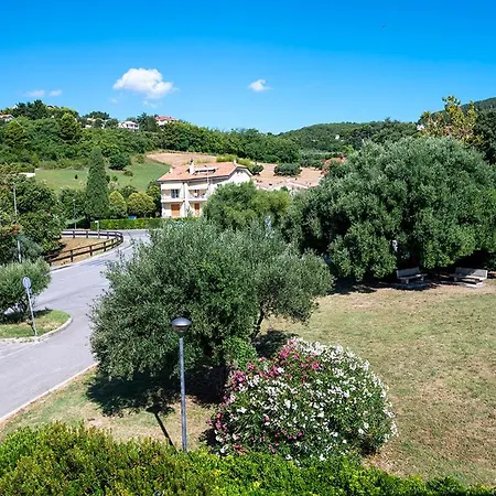 S220 - Sirolo, Trilocale In Centro Con Terrazzo Daire