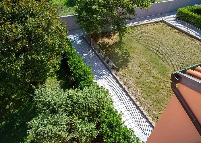 S220 - Sirolo, Trilocale In Centro Con Terrazzo * Sirolo